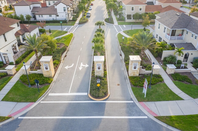 Building Photo - 7055 Primavera Ln