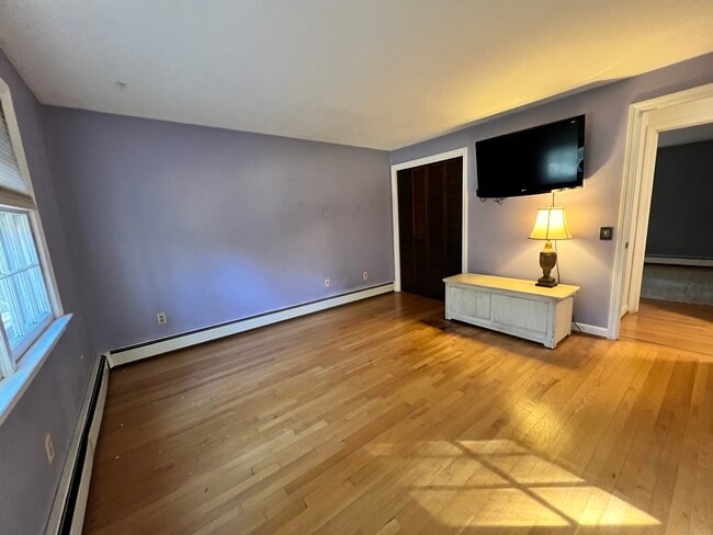 Building Photo - 12 Hilltop Dr