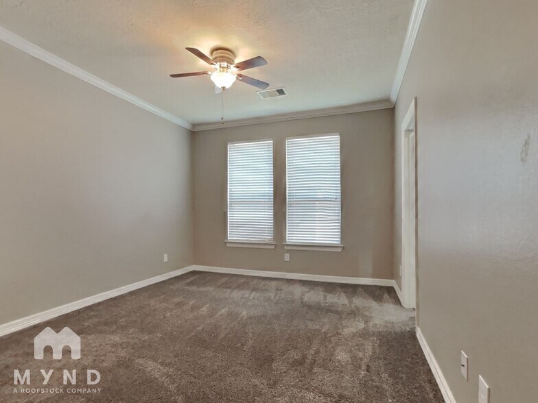 Building Photo - 2849 King's Retreat Cir