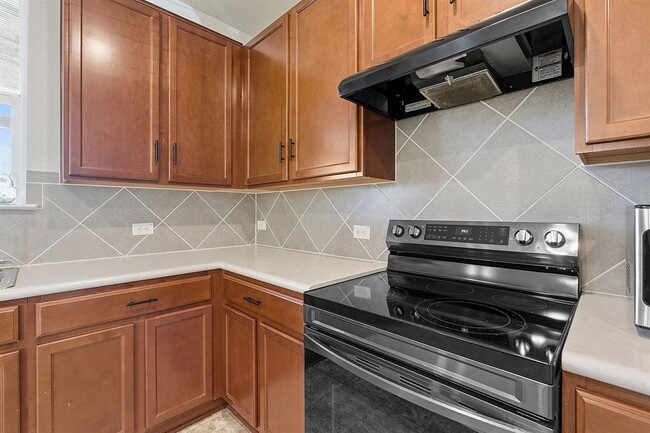 Building Photo - 13812 Virtue St