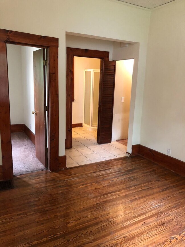 Building Photo - 15 Hanna Pl