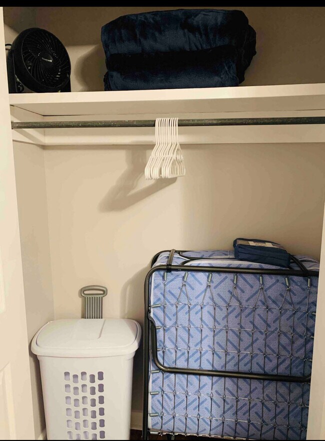 Building Photo - 5 Cuttysark Rd