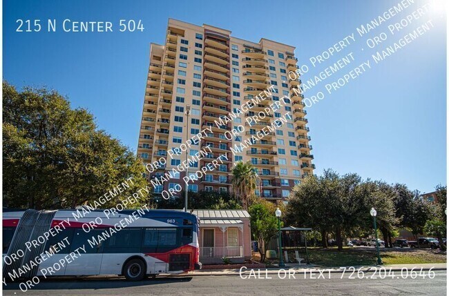 Building Photo - 215 Center St