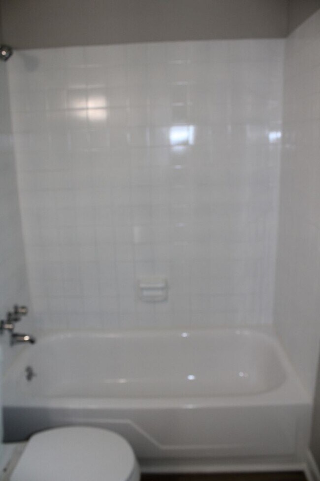 Building Photo - 3 Bedroom 2 Bath W/ Bonus Room In Augusta!