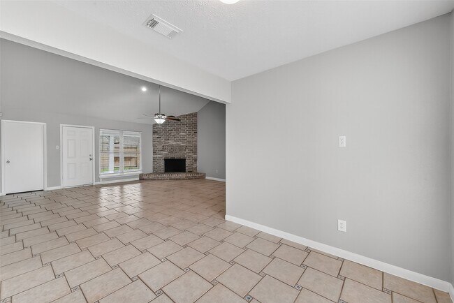 Building Photo - 10506 Ivy Oaks Ln