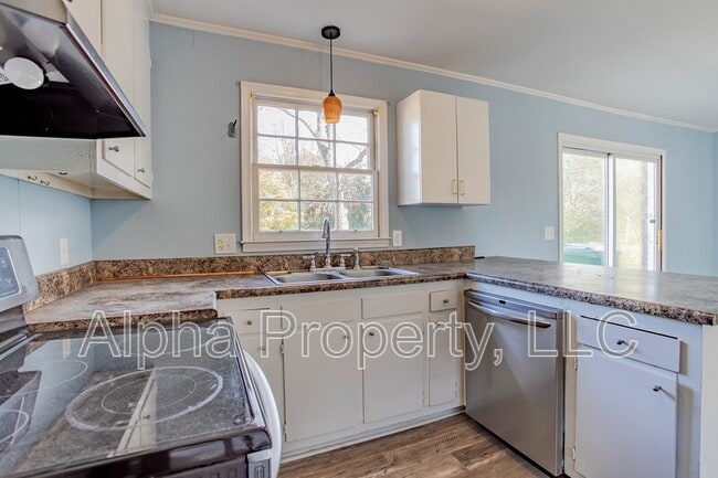 Building Photo - 105 Shadecrest Dr