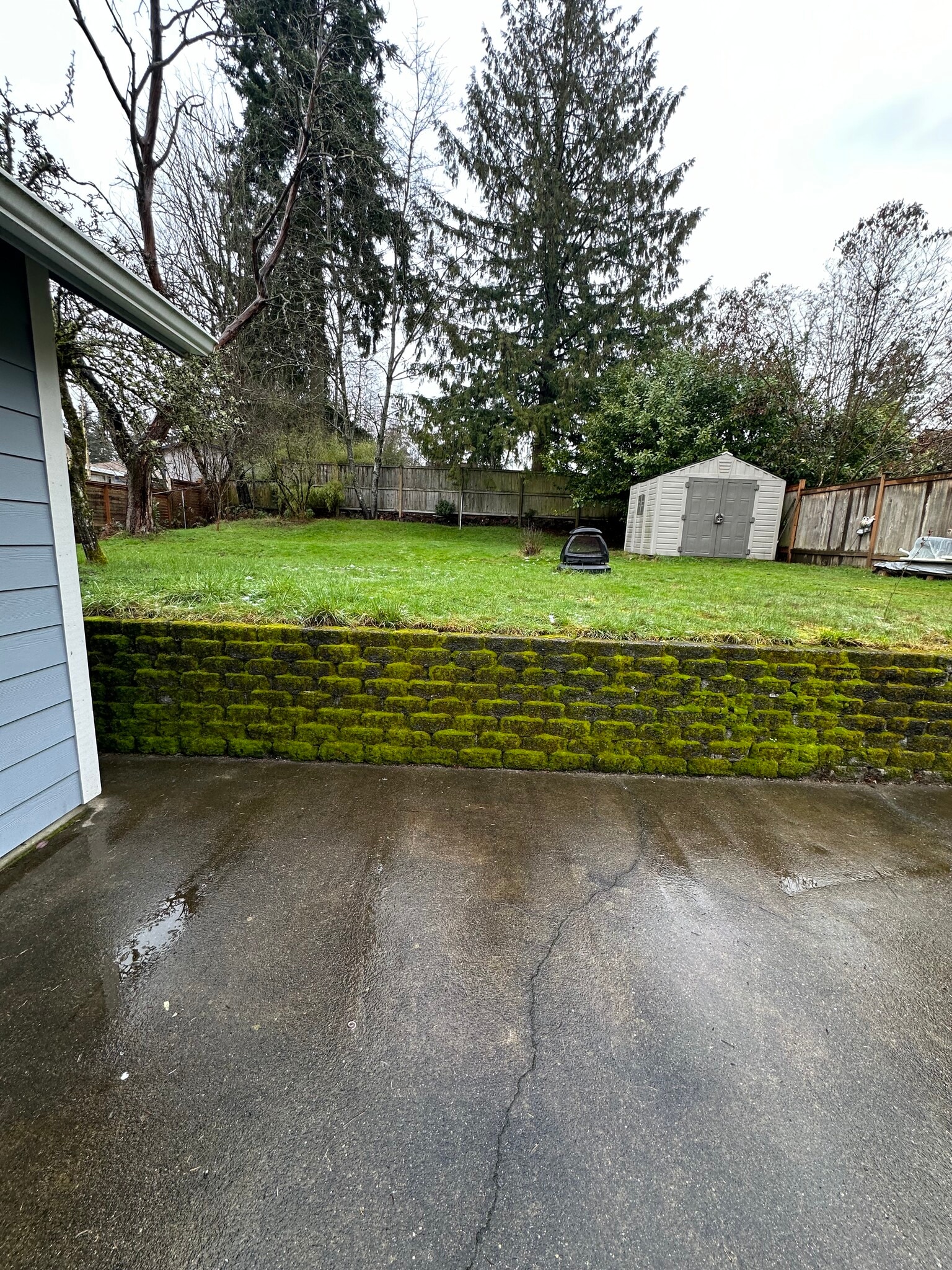 Building Photo - 714 N 179th St