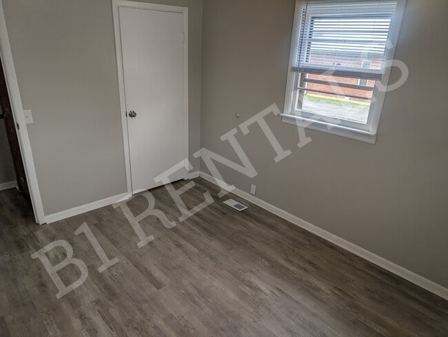 Building Photo - 1025 N Obrien St