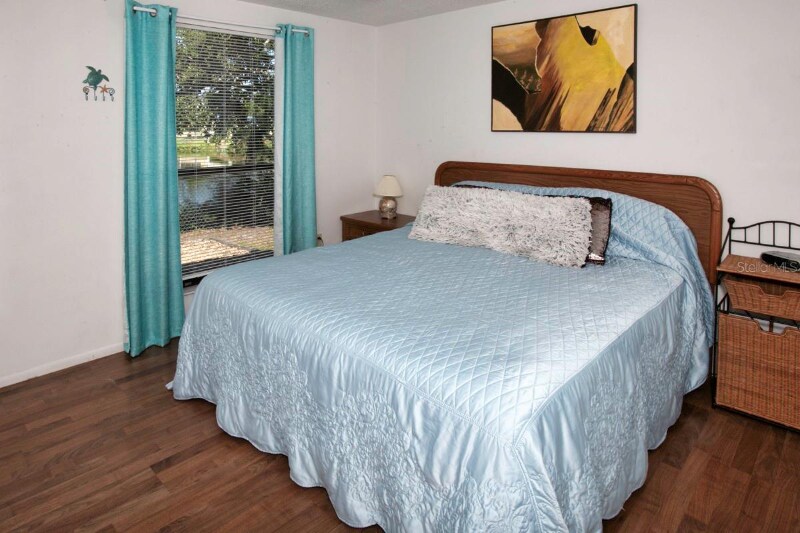 Building Photo - 6116 38th Ave W