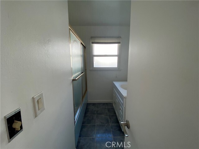 Building Photo - 22949 Ingomar St
