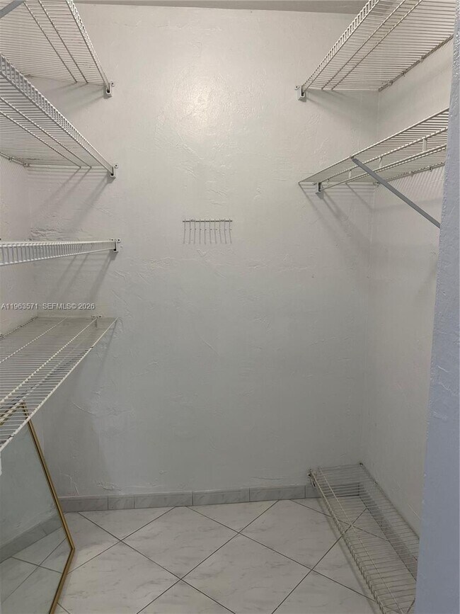 Building Photo - 5825 Collins Ave