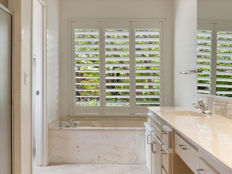 Building Photo - 6801 Winding Rose Trl
