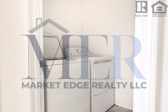 Building Photo - 4Bed/2Bath Home McDowell/32nd St! $199 MOVE-IN SPECIAL! Ready for Immediate Move-In!