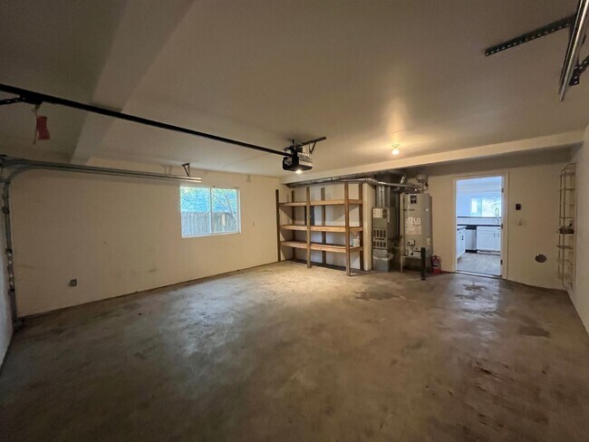 Building Photo - Updated 3 Bedroom Home Near Barkley Village