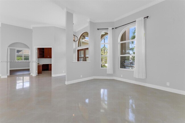 Building Photo - 2715 Edgewater Ct