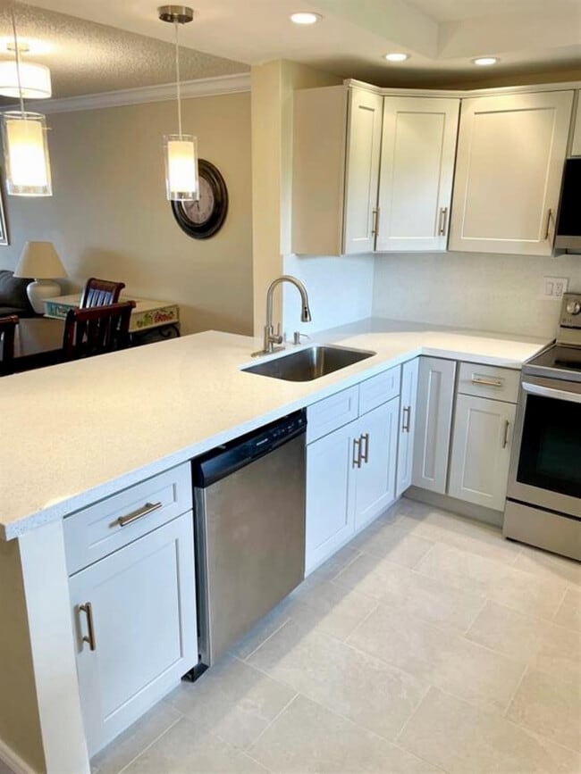 Building Photo - 1541 S Ocean Blvd