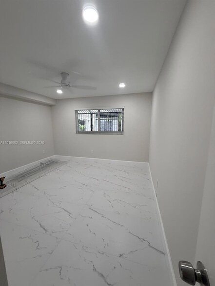 Building Photo - 140 NW 87th Ave