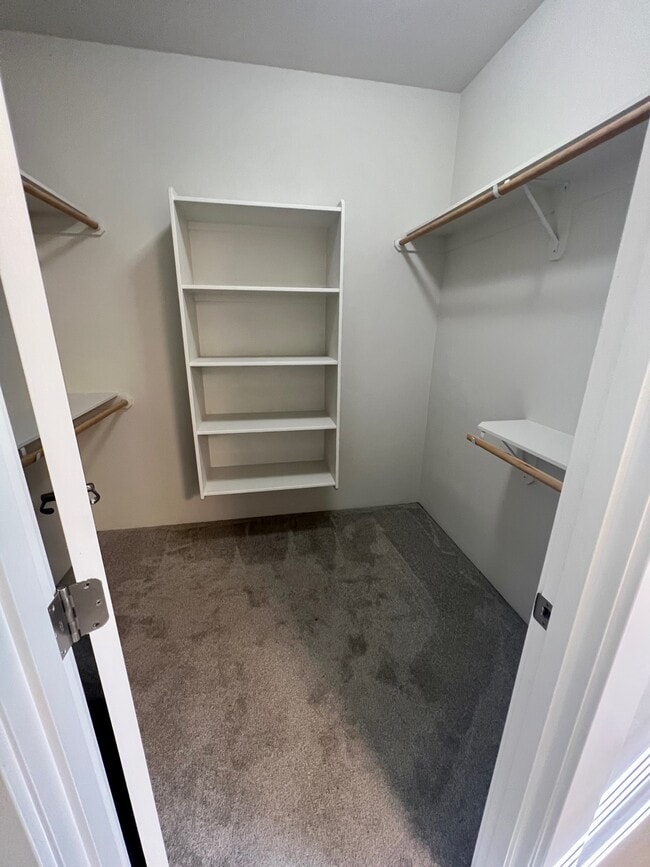 Building Photo - 199 Mellecker Way