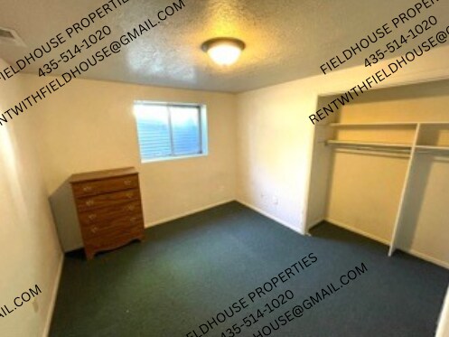 Building Photo - 682 E 800 N