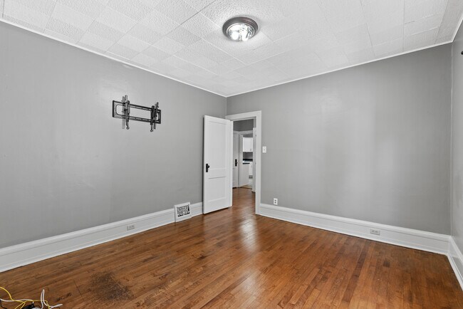 Building Photo - 1511 N 52nd St