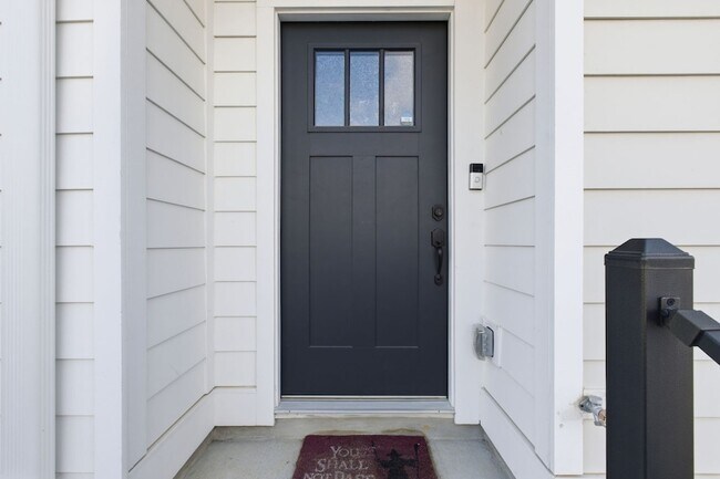 Building Photo - 1170 Dickerson Rd