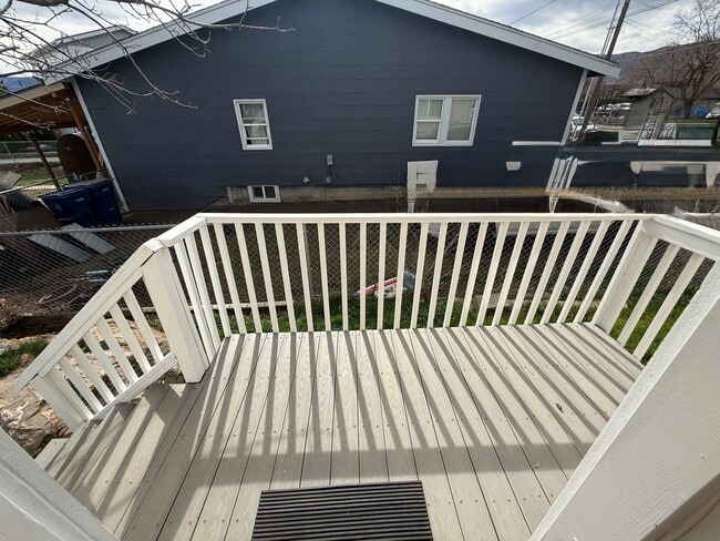 Building Photo - Now renting 2 bedroom House