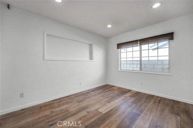 Building Photo - 6119 Tampa Ave