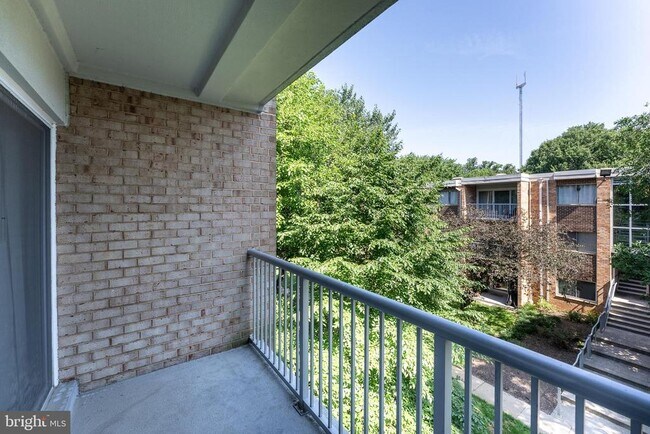 Building Photo - 2908 Kings Chapel Rd