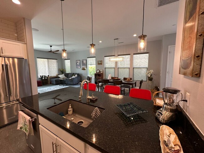 Building Photo - Short term Furnished home in the desirable 55+ community of Del Webb Available November-February
