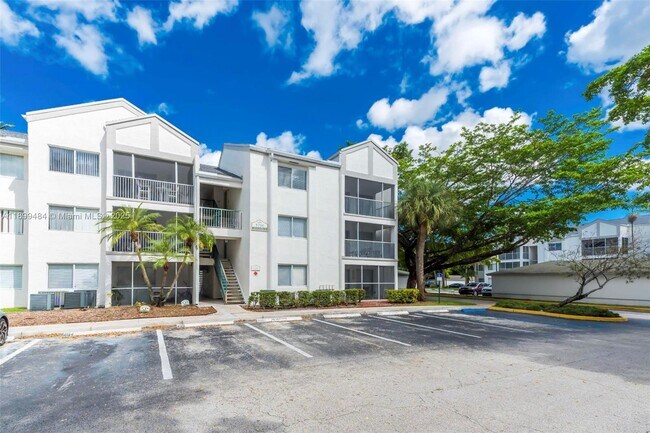 Building Photo - 5780 Rock Island Rd