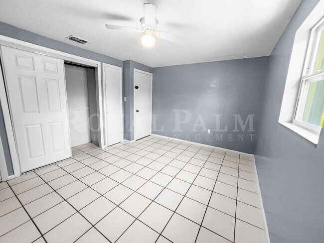 Building Photo - 6617 Warwick Cir