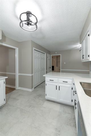 Building Photo - 9102 Valkrie Ln