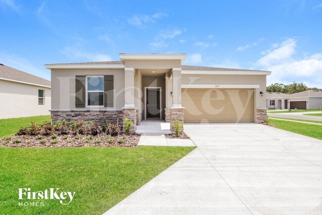 Building Photo - 303 Corbel Ln