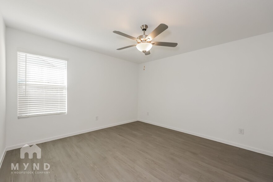 Building Photo - 2764 Ctr Crk Ln