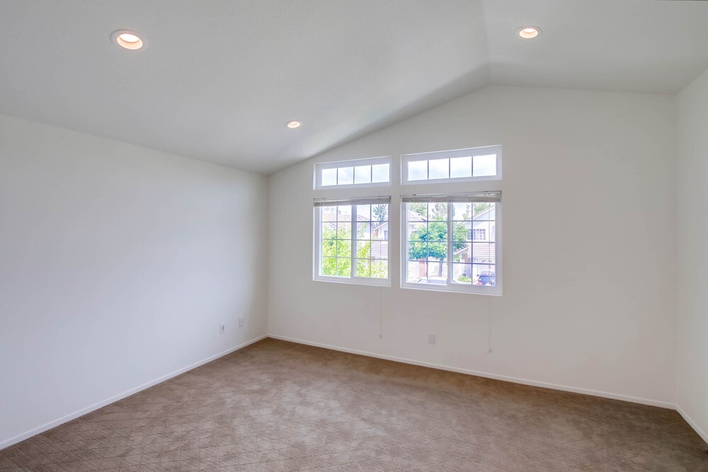 Building Photo - 10556 Kemerton Rd