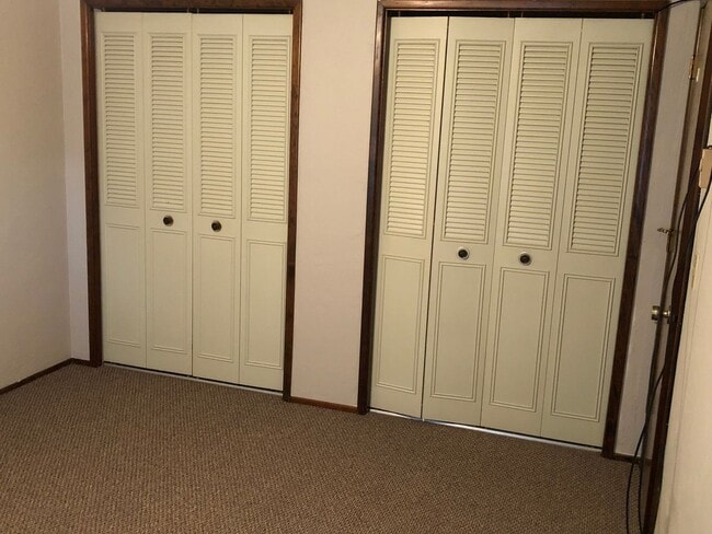 Building Photo - David Drive Duplex