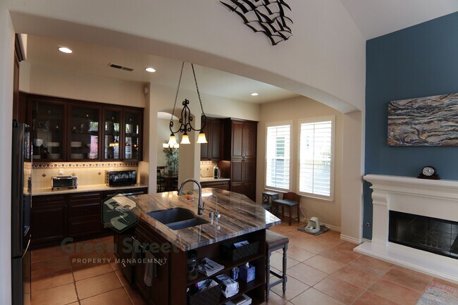 Building Photo - 2975 W.Evans Rd