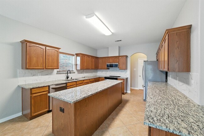 Building Photo - 7000 Snowy Owl St