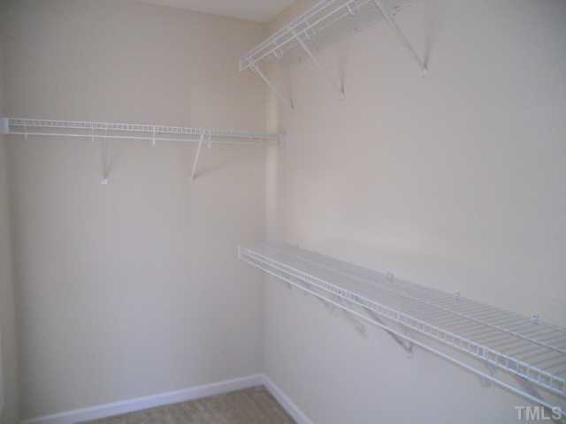 Building Photo - 815 Woodgreen Dr