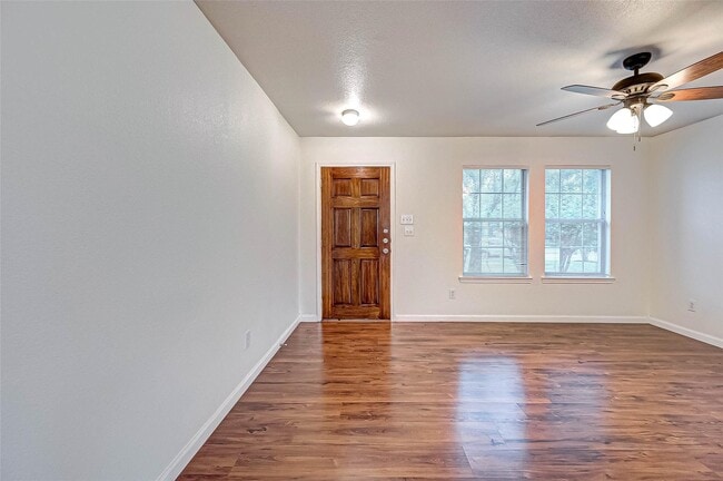 Building Photo - 7910 Raven Creek Ln