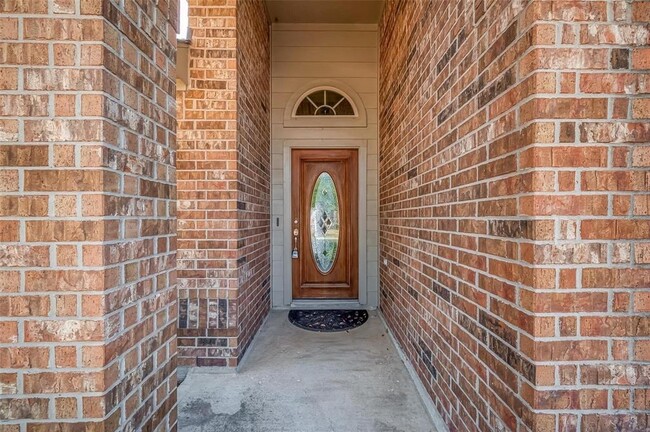 Building Photo - 11335 Overland Trail Dr