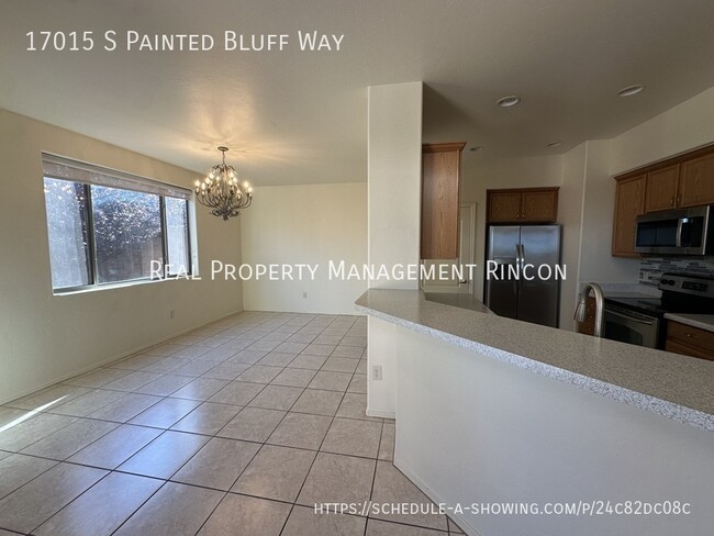 Building Photo - 17015 S Painted Bluff Way