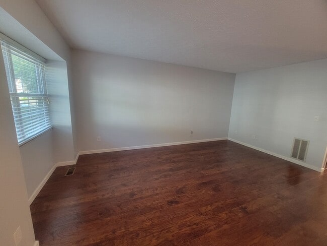 Building Photo - 8173 Newark Ave