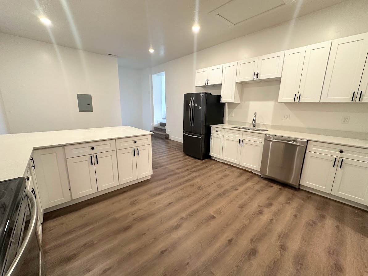Building Photo - 435 S 900 W