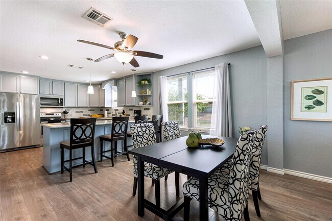 Building Photo - 5420 Avenue Q