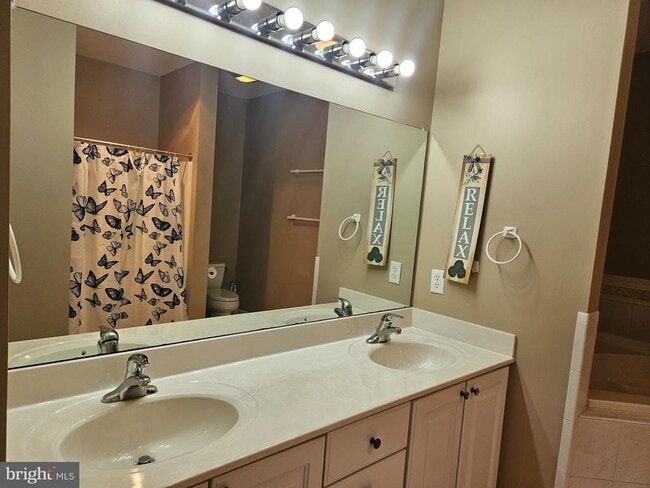 Building Photo - 34297 Summerlyn Dr