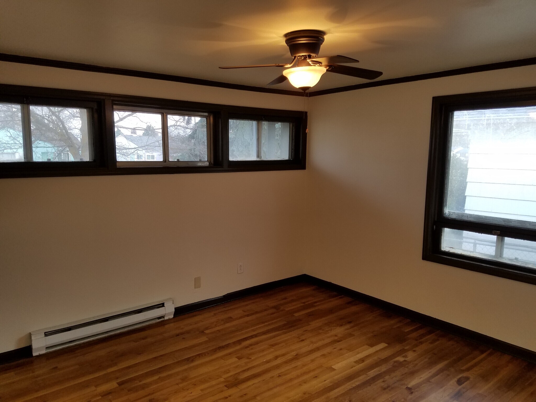 Upstairs Bedroom #1 - 122 W Amherst Ct