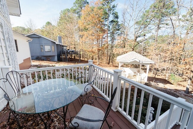 Building Photo - Charming, 2 Bedroom, 2 Bath, 1 car garage with a beautiful gazebo.