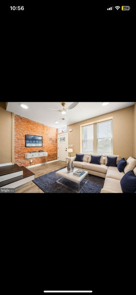 Primary Photo - 2227 N 17th St