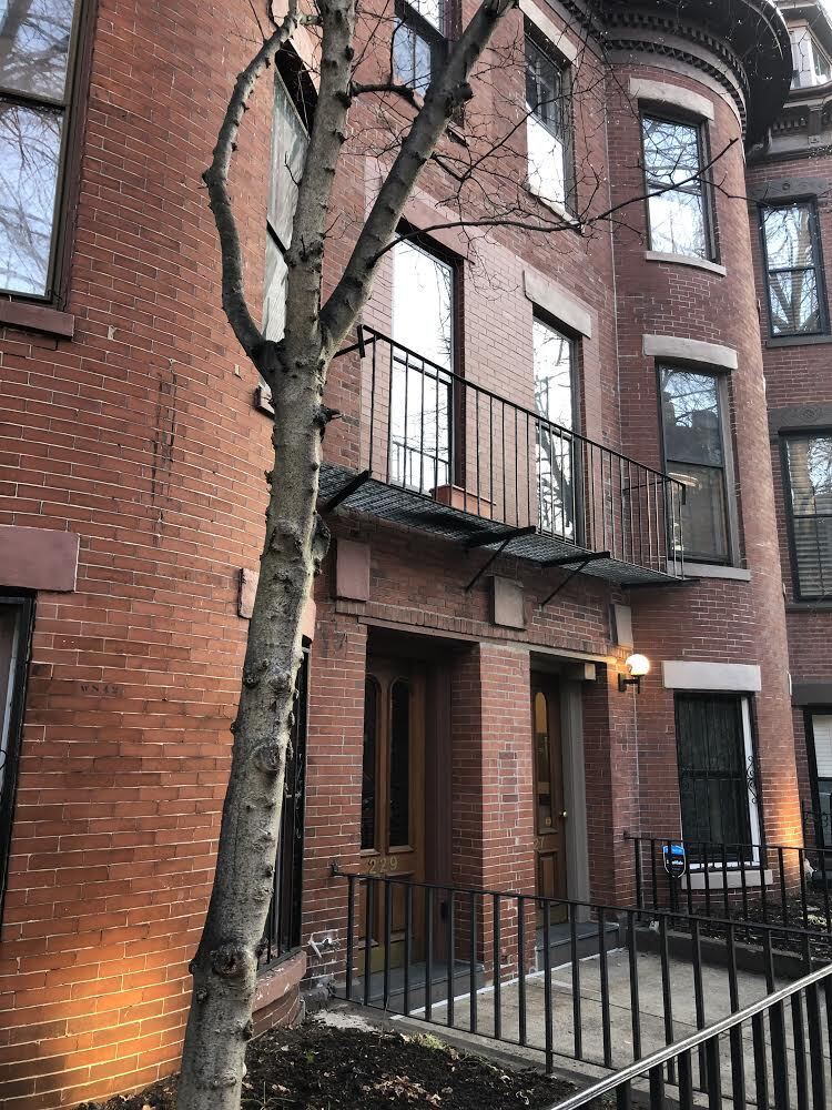 Building Photo - 229 W Canton St